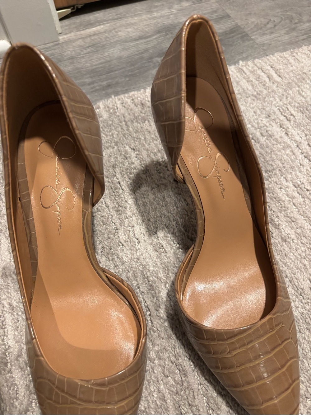 Jessica Simpson Brown Croc-Embossed Pointed-Toe Women’s Pumps size 8